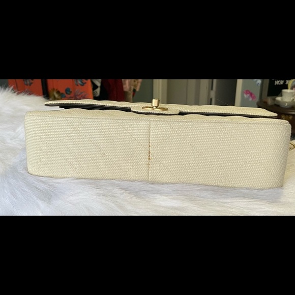 -sold on Instagram- Chanel double flap medium - Picture 6 of 15